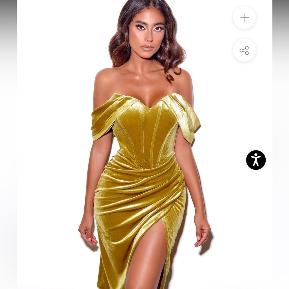 Miss circle off shoulder dress